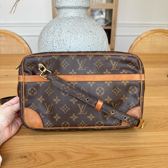 ✅AUTHENTIC✅LOUIS VUITTON Compiegne GM Crossbody bag - Picture 3 of 12